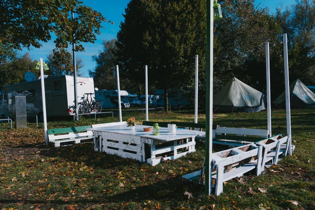 Munich Oktoberfest Glamping Hotel ภายนอก รูปภาพ